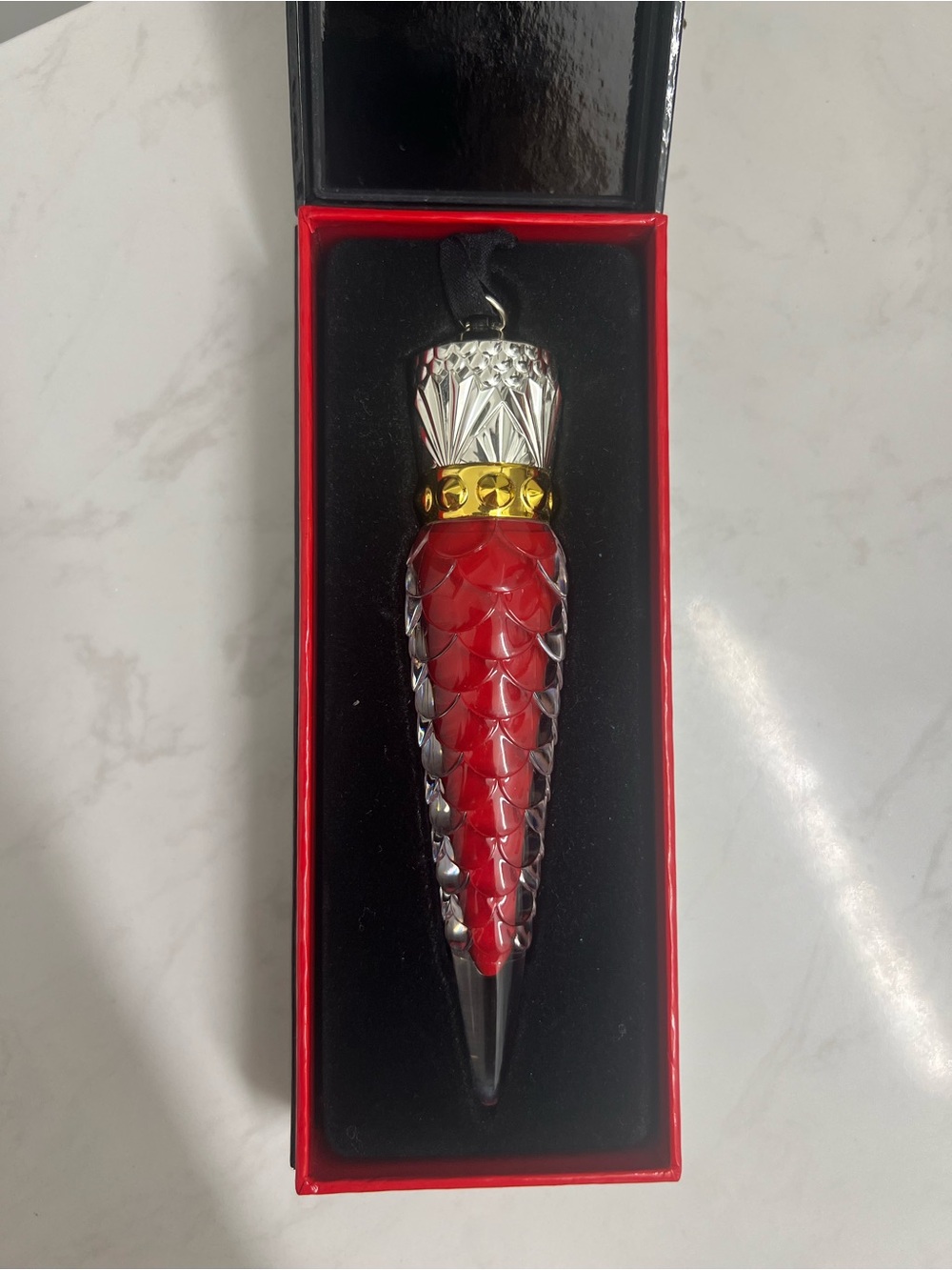 Christian Louboutin Rouge Louboutin Loubilaque Laque a levres- Lip Lacquer